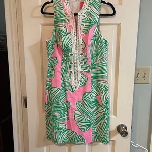 Lilly Pulitzer shift dress.  Size 6